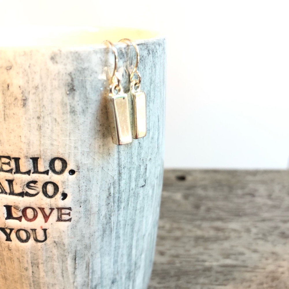 2/$10 💗 Silver Rectangle Box Earrings 💗